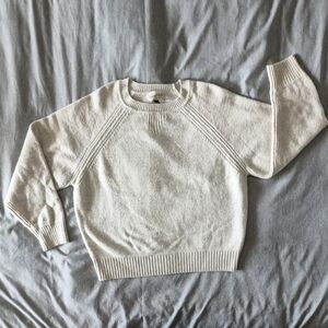 Universal Threads (target) women's knitted sweater. Cream. Size M.